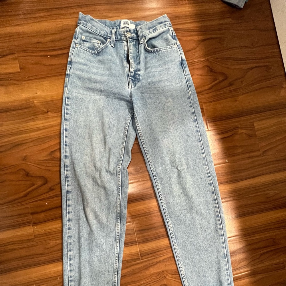 BDG HIGH RISE BAGGY SIZE 25